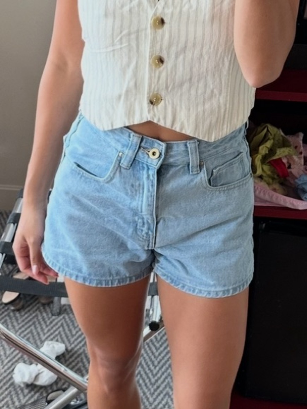 Cotton On Light wash mom denim shorts